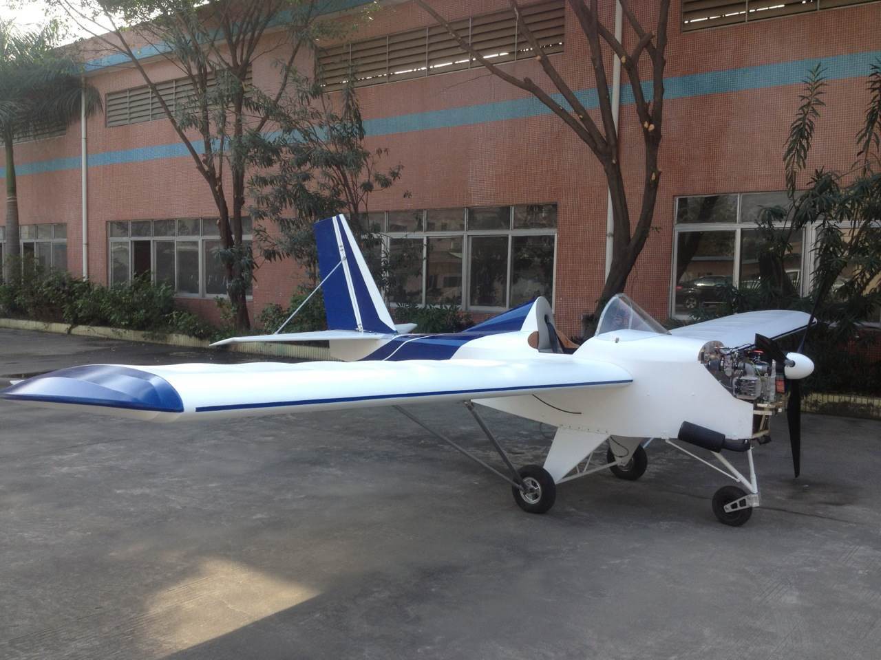 云鹏（小马）单座轻型飞机 DIY私人飞机 固定翼飞机套材